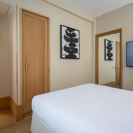 Le Belgrand Hotel Paris Champs Elysees, Tapestry By Hilton-2